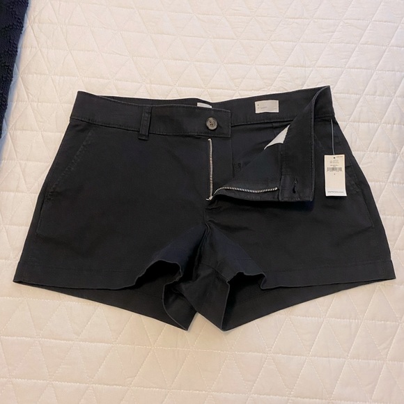 NWT: Gap Shorts Black Size: 4 - Picture 3 of 9